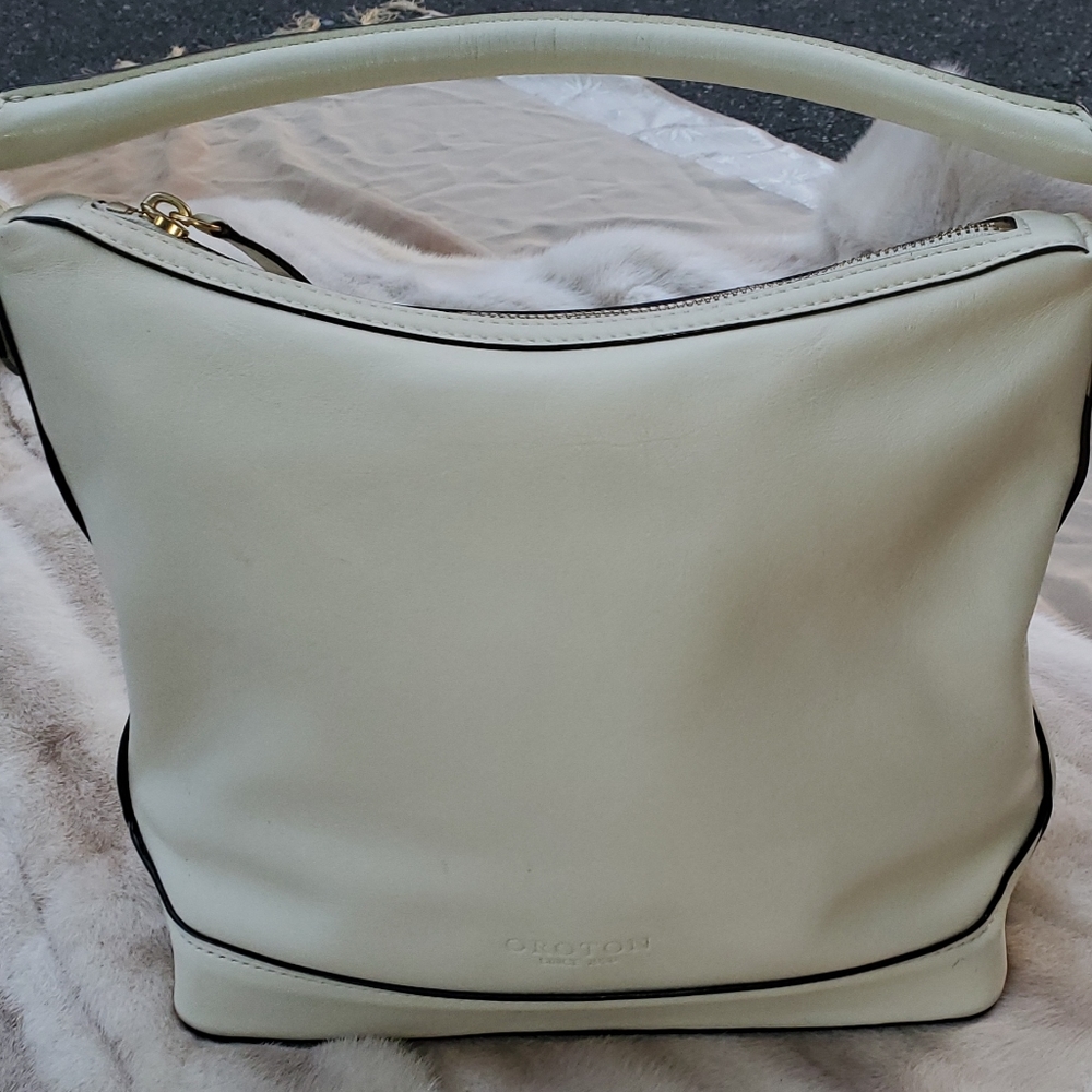 OROTON Vintage Leather bucket handbag with short strap(EUC)